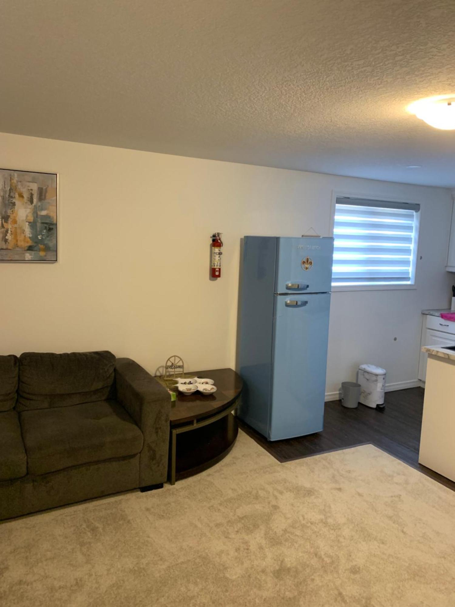 Modern 1 Bedroom + Den In Cambridge Exterior photo